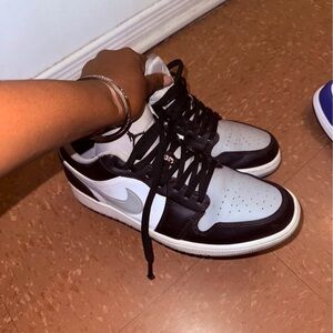 Nike Black and Gray Sneakers